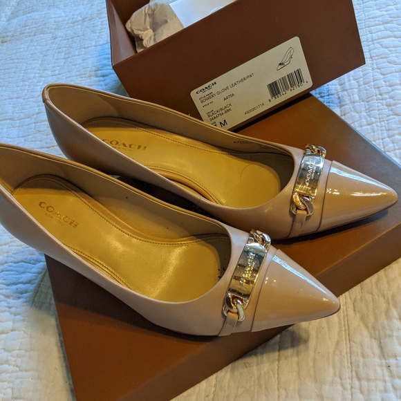 Coach Pumps - Picture 5 of 5